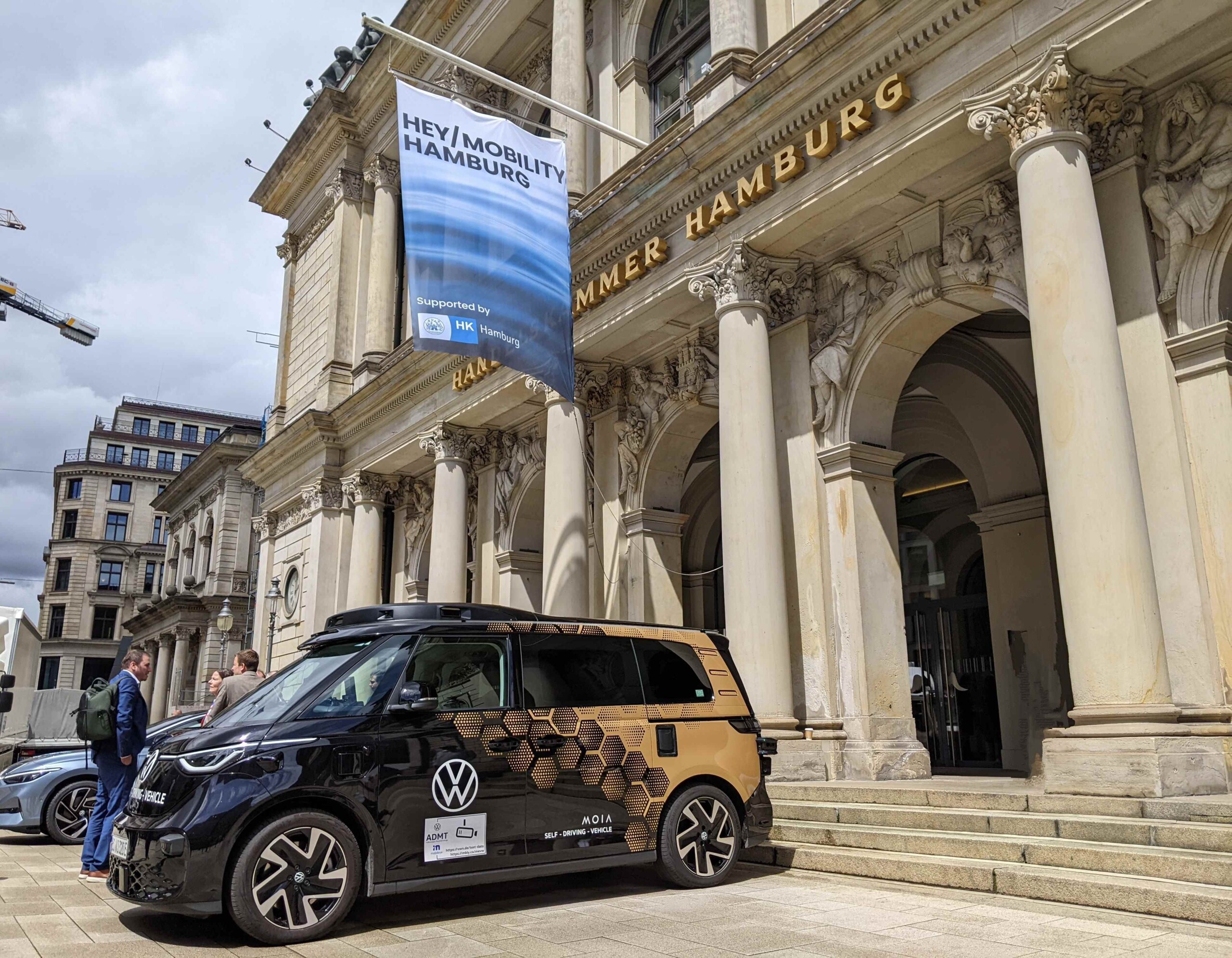 Driverless MOIA vehicle outside Chamber of Commerce in Hamburg