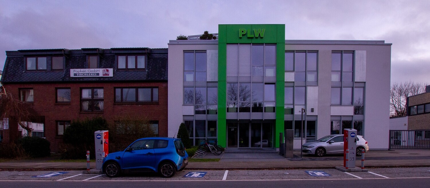 Company premises of KROENERT GmbH & Co KG on the Bornkampsweg/Ruhrstraße industrial estate