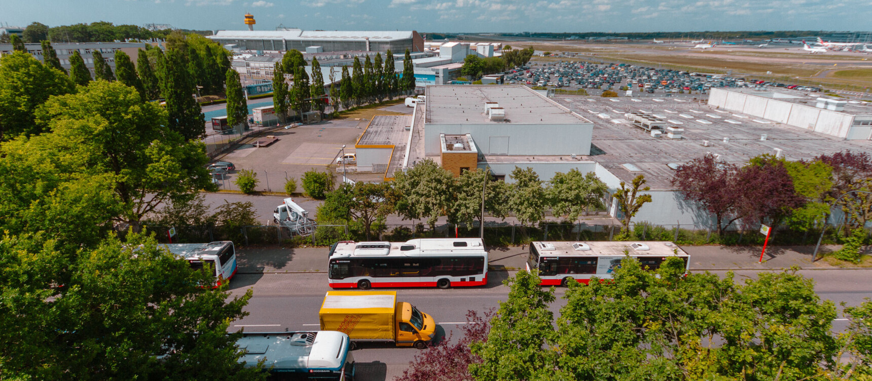 Very good transport connections at the southern airport location