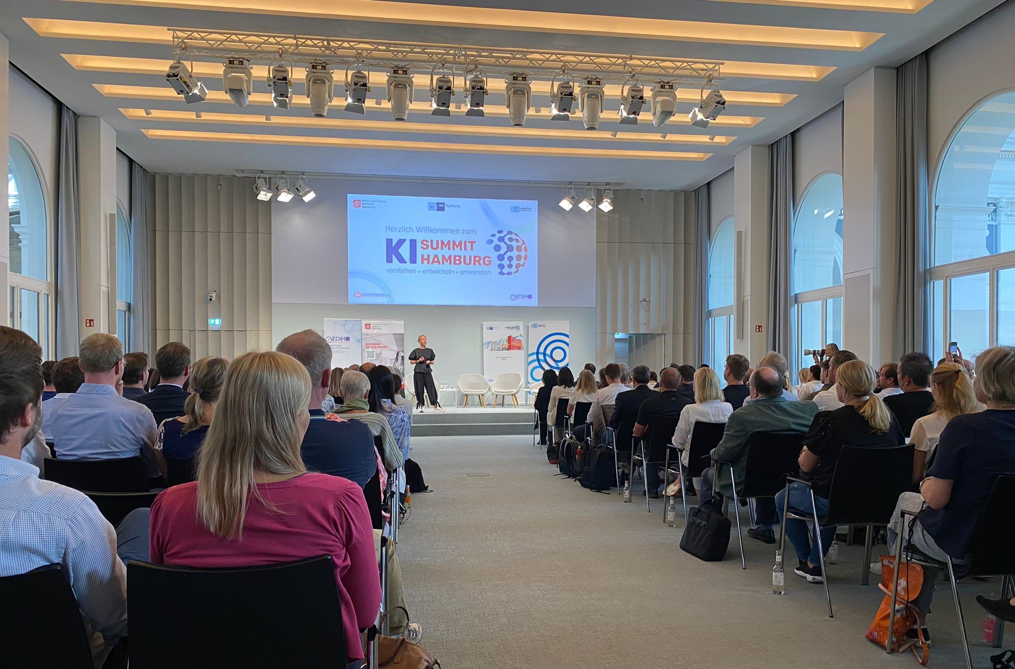 View of packed AI Summit in Chamber of Commerce, Hamburg