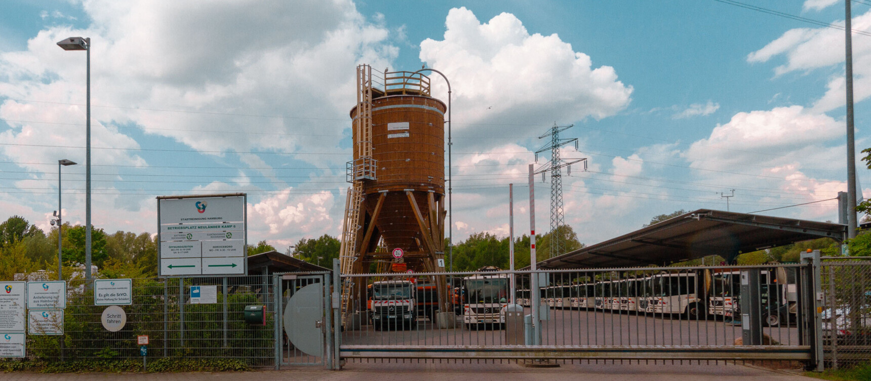 Betriebsgelände der Hamburger Stadteinigung im Gewerbegebiet östliches Harburg