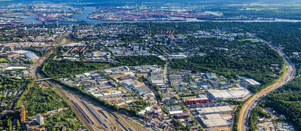 Planned buildings and car park at the Schnackenburgallee industrial location