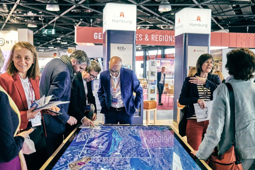 Digitale Standpläne auf einer Messe in Hamburg